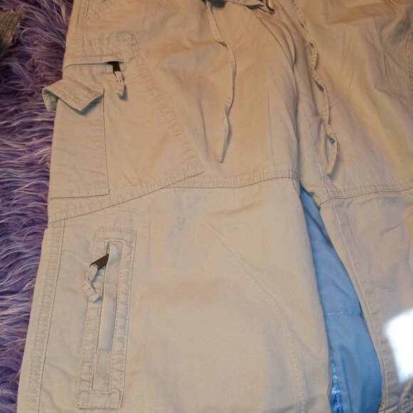 Cargo shorts - Picture 5 of 5